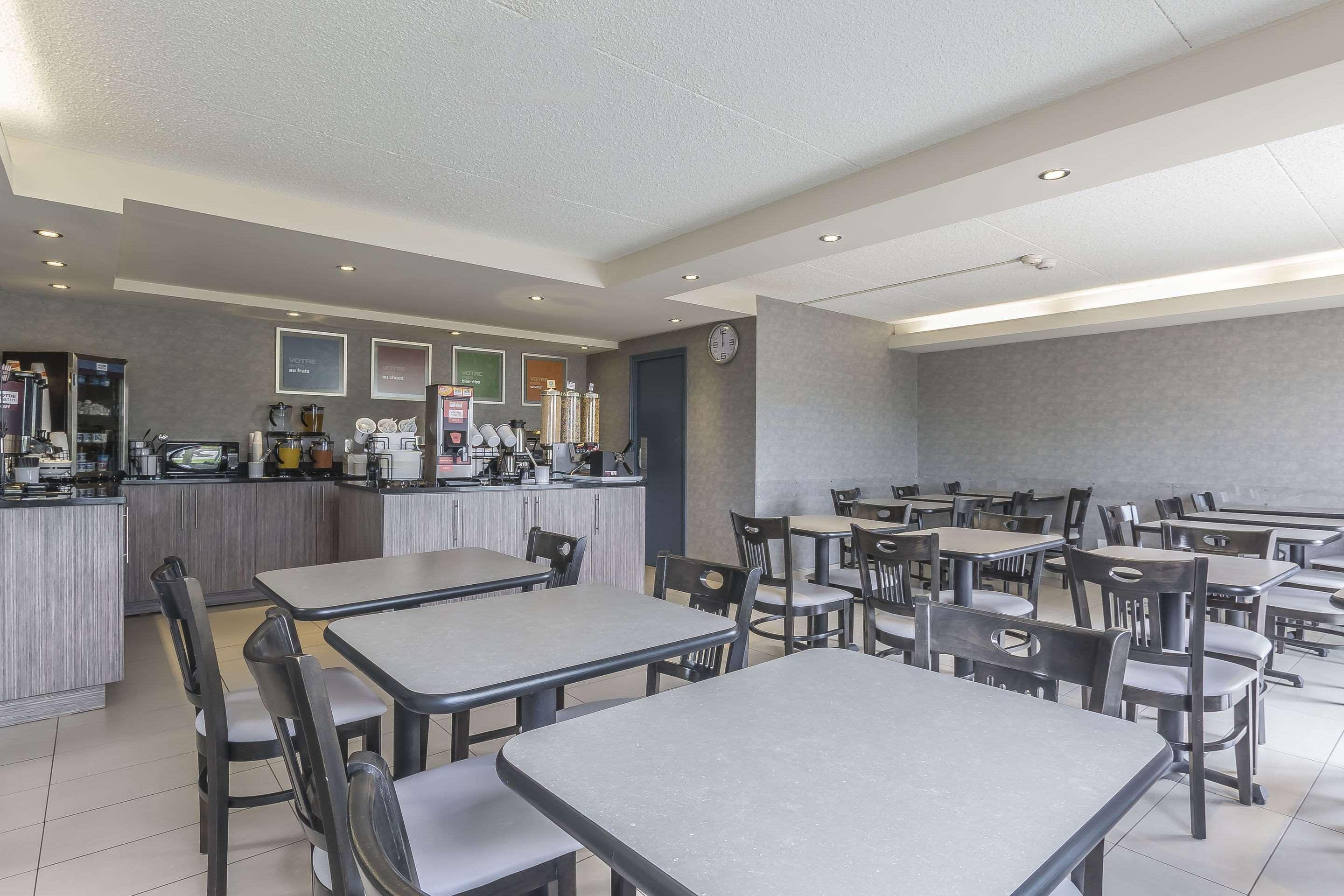 לוויס Comfort Inn מראה חיצוני תמונה