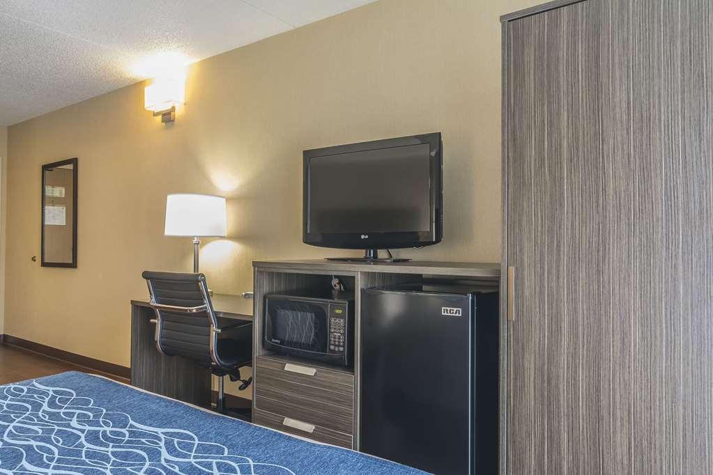 לוויס Comfort Inn חדר תמונה